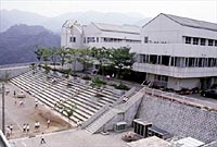 上野原西小学校